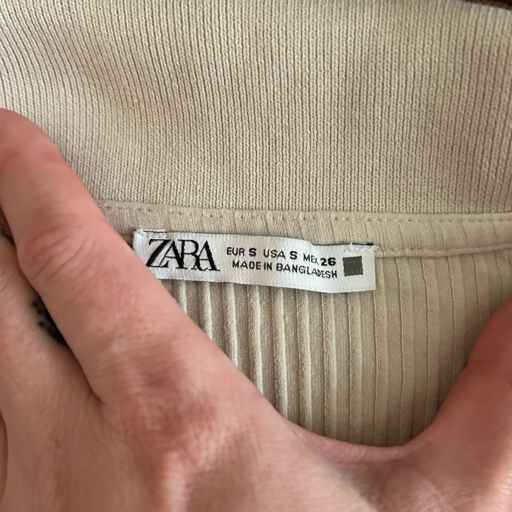 Zara bodysuit. Cute and in great condition.